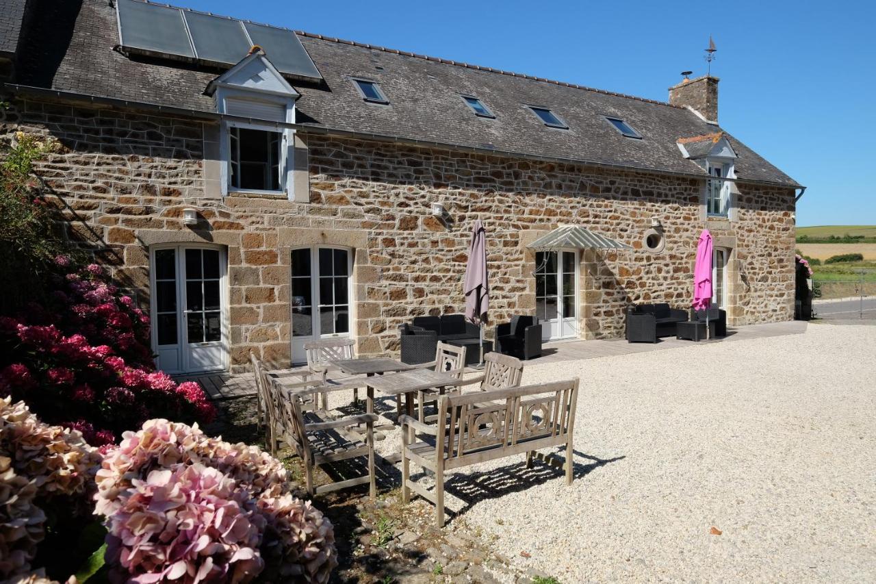 Bed and Breakfast Le Jardin A Mordreuc Pleudihen-sur-Rance Exteriér fotografie