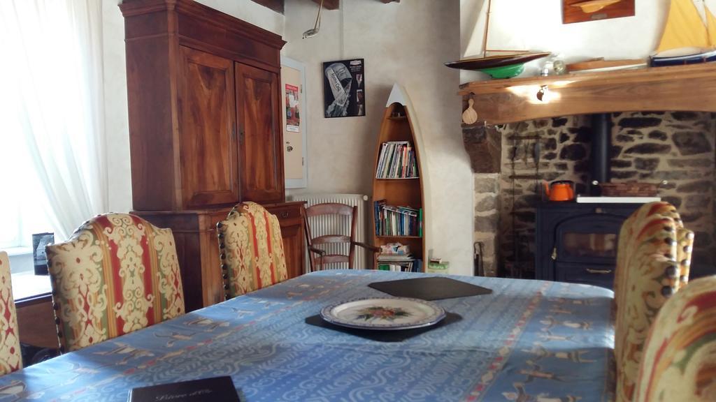 Bed and Breakfast Le Jardin A Mordreuc Pleudihen-sur-Rance Exteriér fotografie